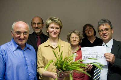 Gemeinschaftsstiftung für Diakonie und Kirche 'ernten und säen' bringt erste Früchte