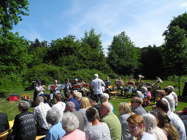 Das Fest der Worte - Pfingsten: Waldgottesdienst bei „Mutter Wehner“ in der Haard