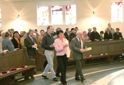 Überbringung der Bibel und des Abendmahlsgeschirrs aus der Andreaskirche