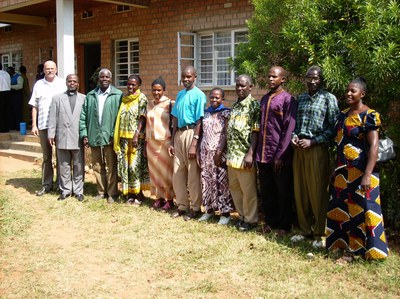 Multiplikatorinnen und Multiplikatoren des Jatropha-Projekts in Tansania